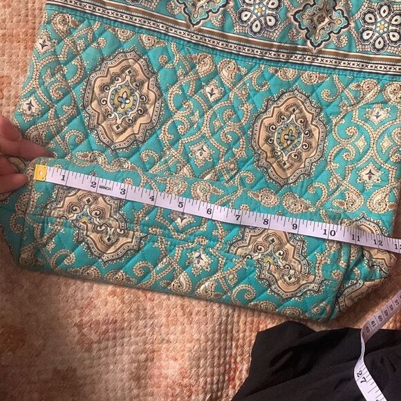 Vera Bradley tote  - Picture 6 of 7